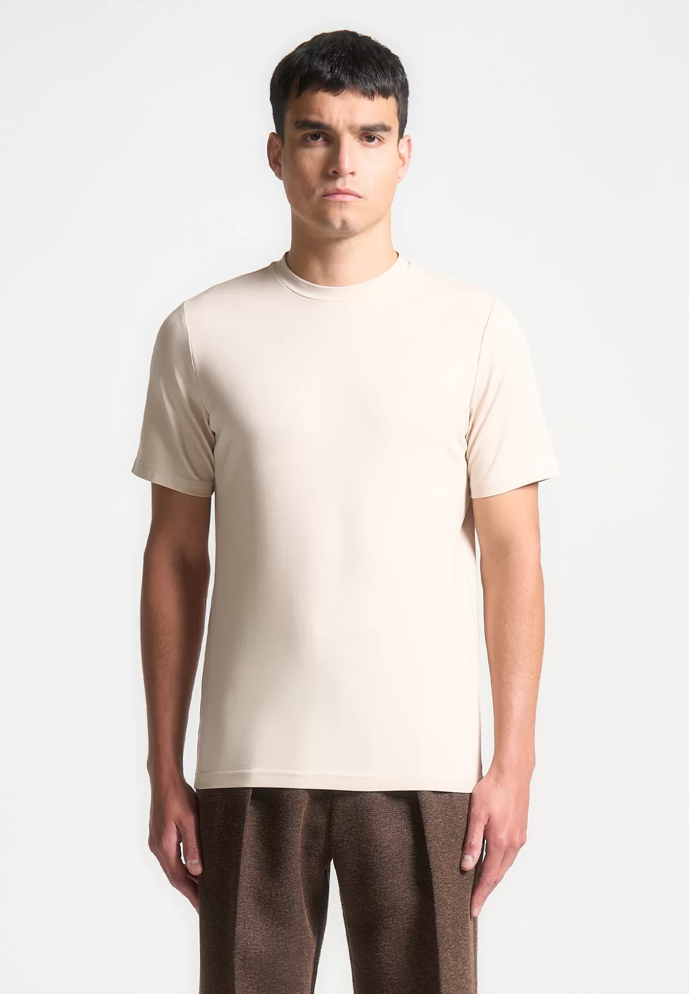 Shop Éternel Fitted Luxe T-Shirt - T-shirts