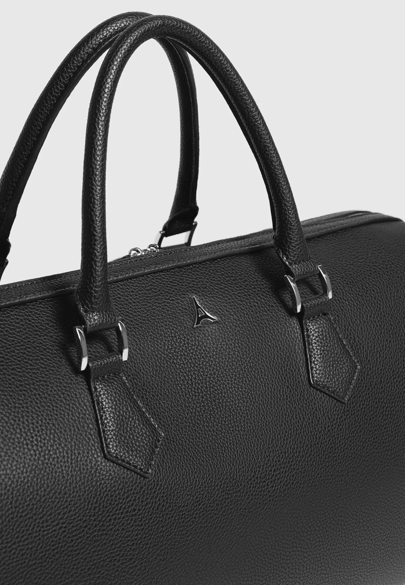 Cheap Éternel Leather Travel Bag - Bags